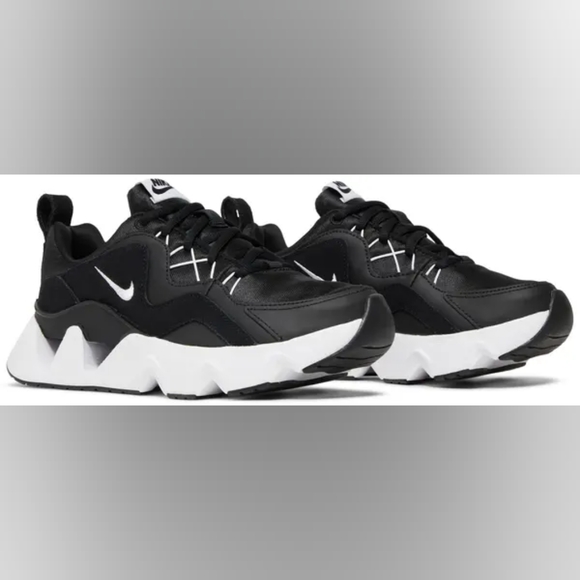 Nike Women's RYZ 365 ' Black/White Athletic Sneakers Size 7 US - Picture 3 of 16
